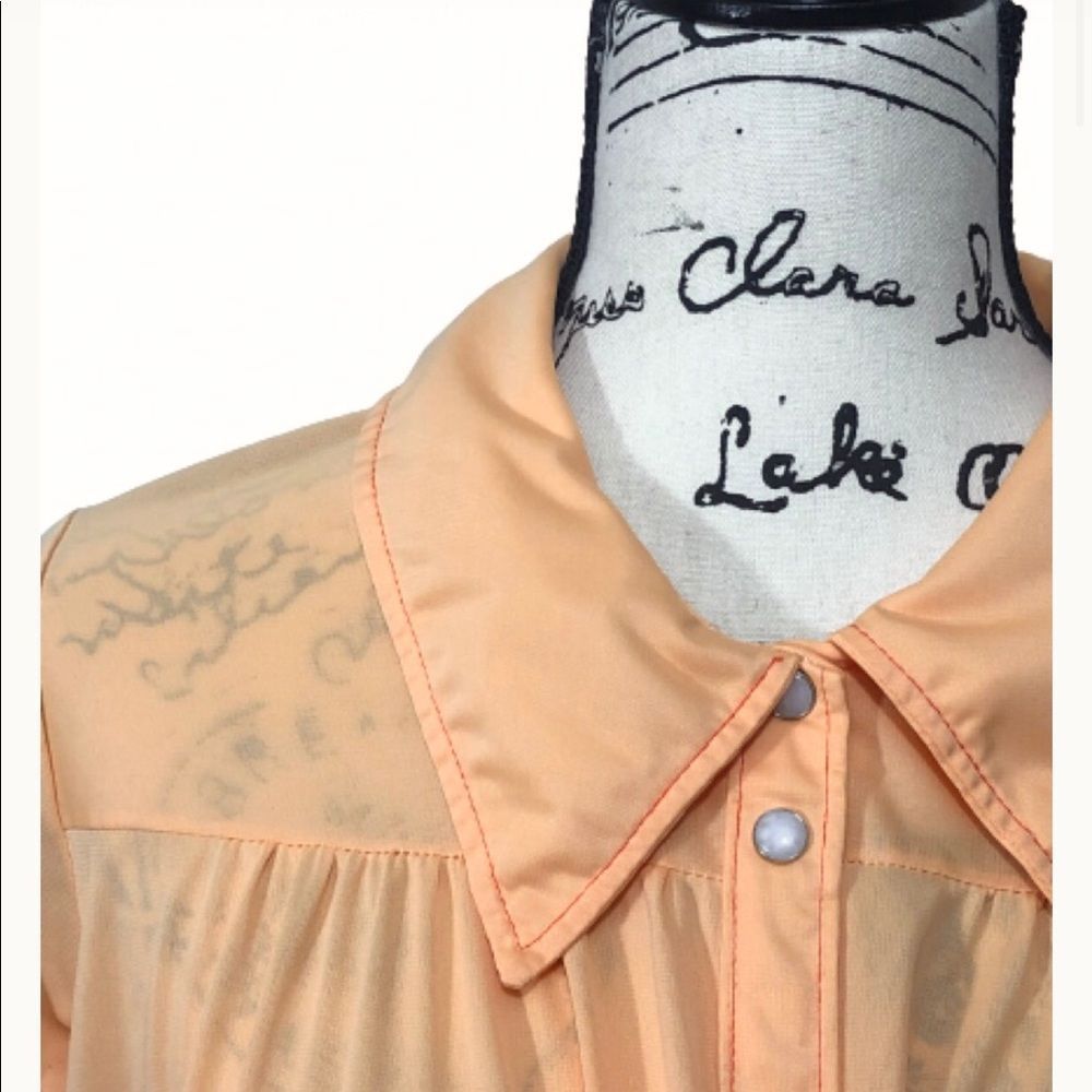 Vintage PhilMaid peach/orange button from house coat - Picture 5 of 8